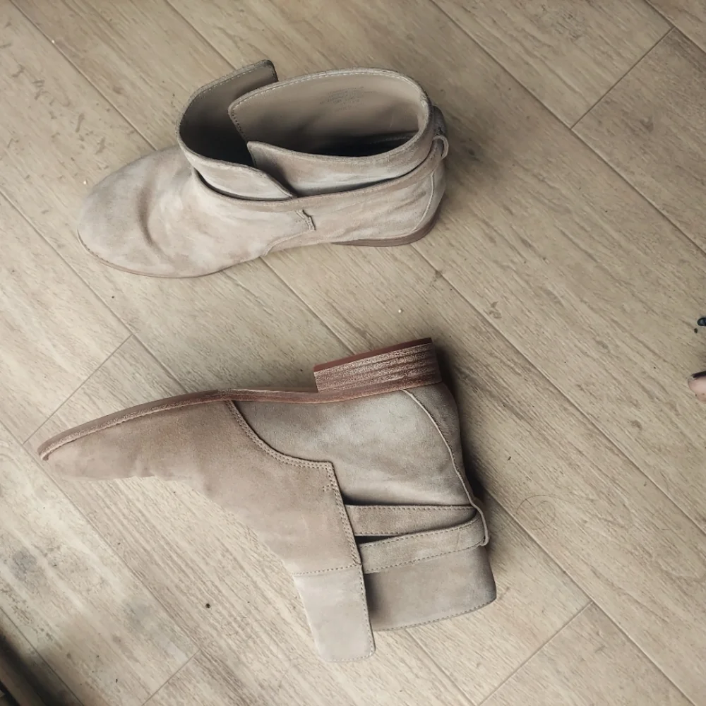 10m Tory Burch Brooke Ankle Bootie Beige Suede Moto Boots Womens‎